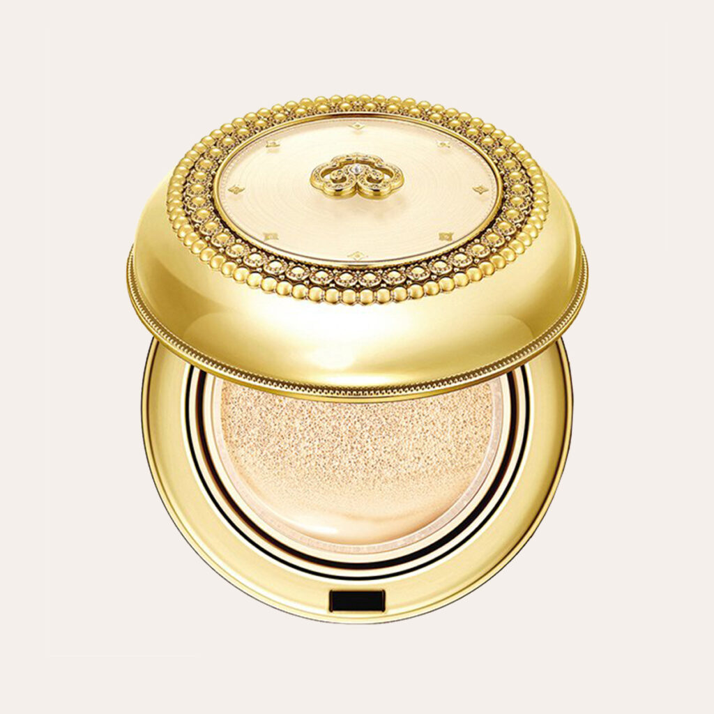 The History of Whoo – Gongjinhyang Mi Luxury Golden Cushion
