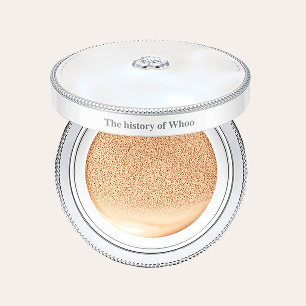 The History of Whoo – Gongjinhyang Seol Radiant White Moisture Cushion Foundation SPF50+/PA+++