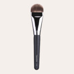 Courcelles - Foundation Brush No.22