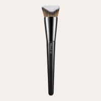 Fillimilli – V Cut Foundation Brush 822